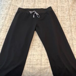 Figs Livingston Black (MP) - like new